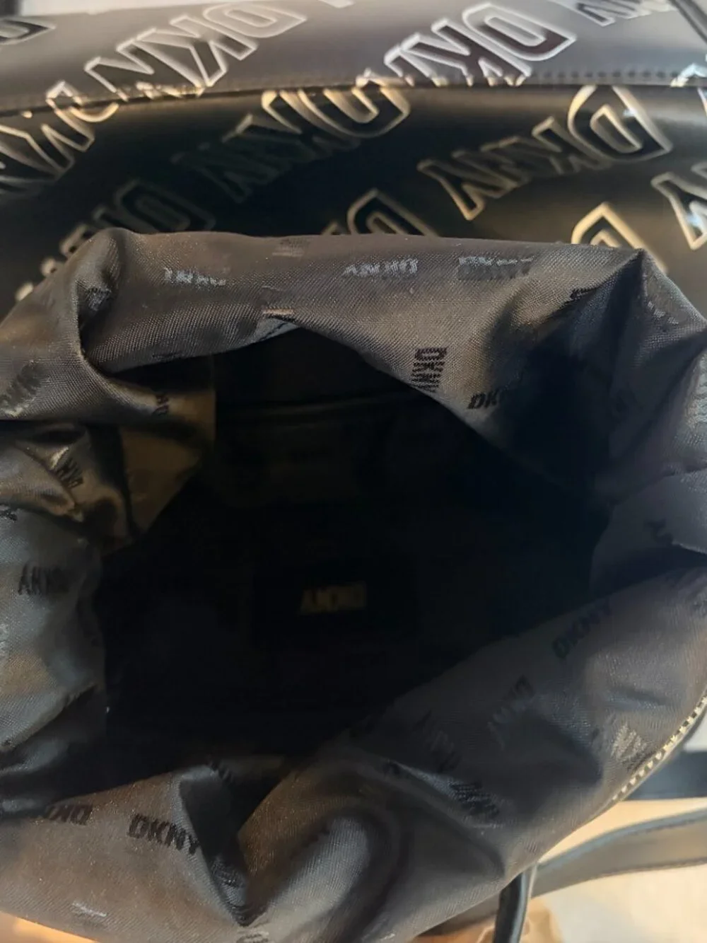 *Brand NEW* DKNY Tilly Foldover Backpack Black & White